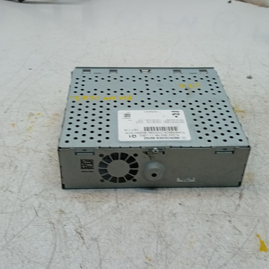 MERCEDES BENZ S-CLASS W222  2014-2021  RADIO TUNER BOX  A2229008911 FM001262