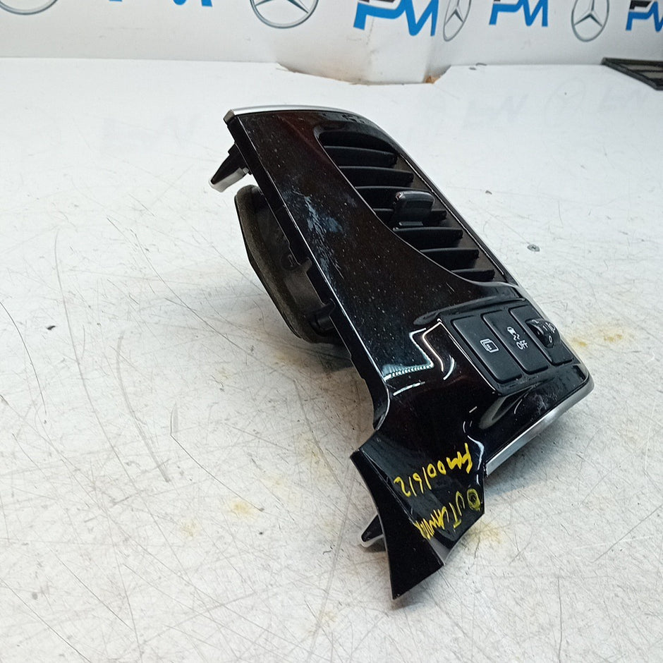 MITSUBISHI OUTLANDER MK3 DASHBOARD AIR VENT + SWITCH 8030A202 FM001612