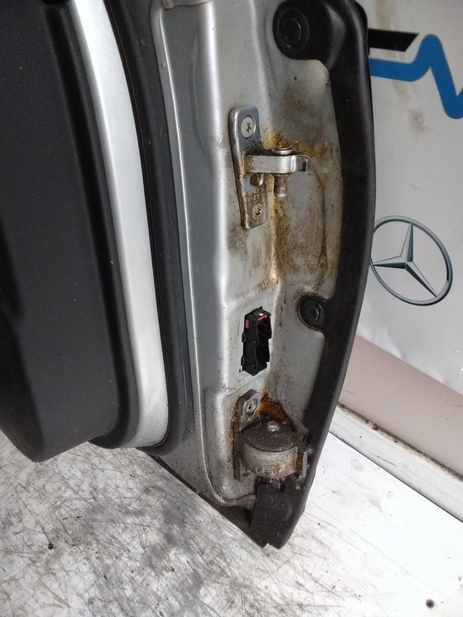 MERCEDES E-CLS W213 SLN PASSENGER FRONT DOOR NSF SILVER 2016-20 COMPLETE FMD594