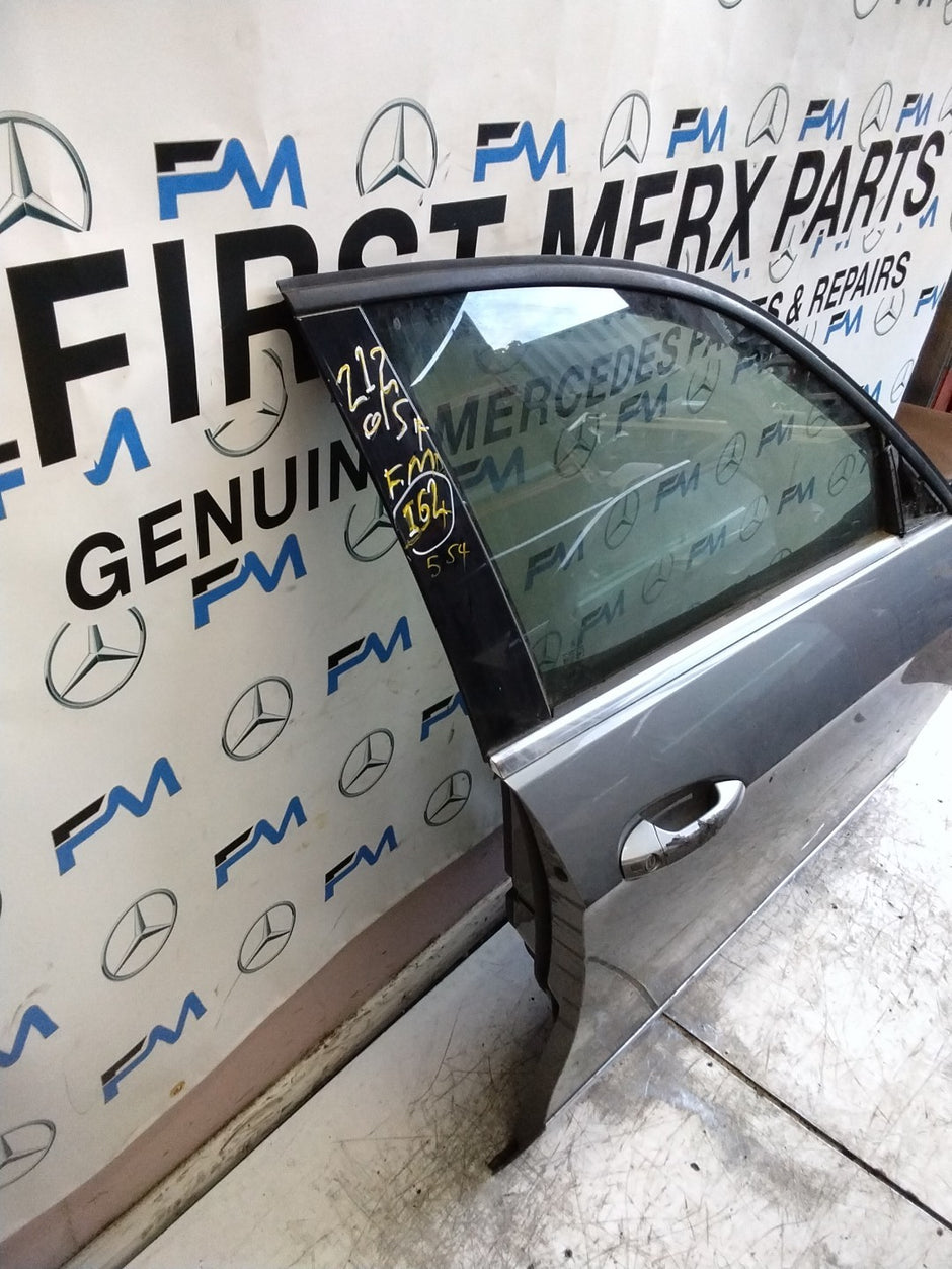 MERCEDES E-CLASS W212  DRIVER FRONT DOOR OSF GREY 2009-16 COMPLETE FMD554
