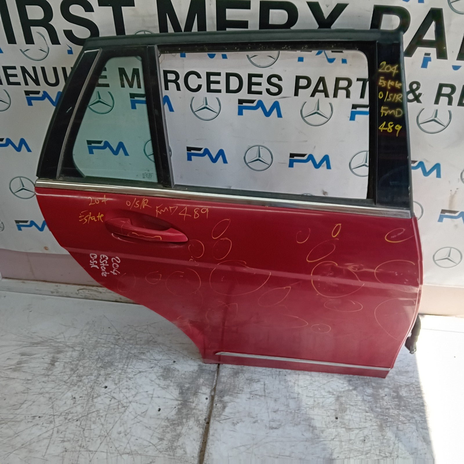 MERCEDES BENZ C-CLASS W204 EST DRIVER REAR DOOR OSR 2011 RED  FMD489