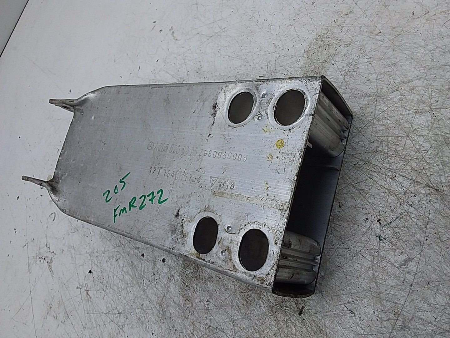 MERCEDES C-CLASS W205 BUMPER REINFORCEMENT BRACKET RIGHT SIDE A2056200495 FMR272