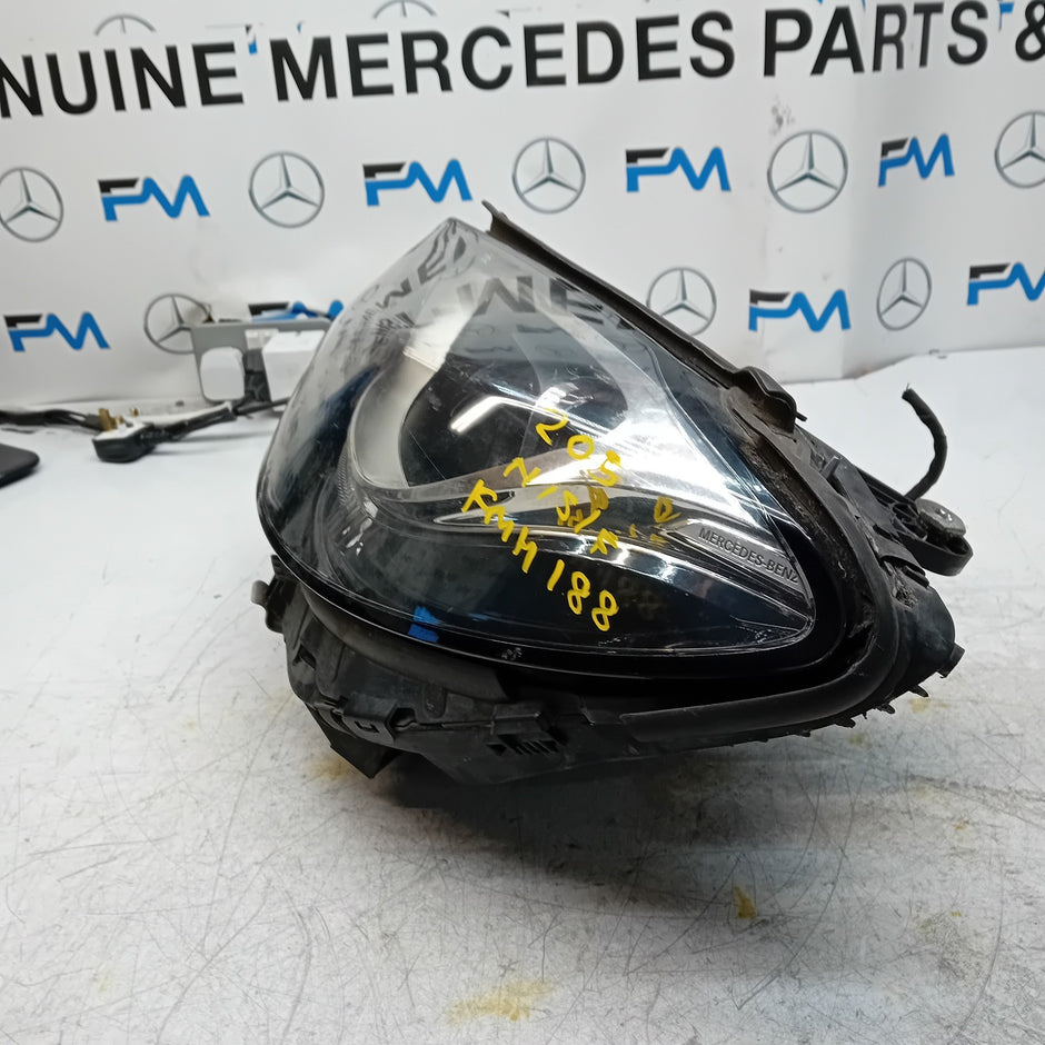 MERCEDES C-CLASS W205 PASSENGER SIDE FRONT HEADLIGHT A2058200761 20l4 FMH188