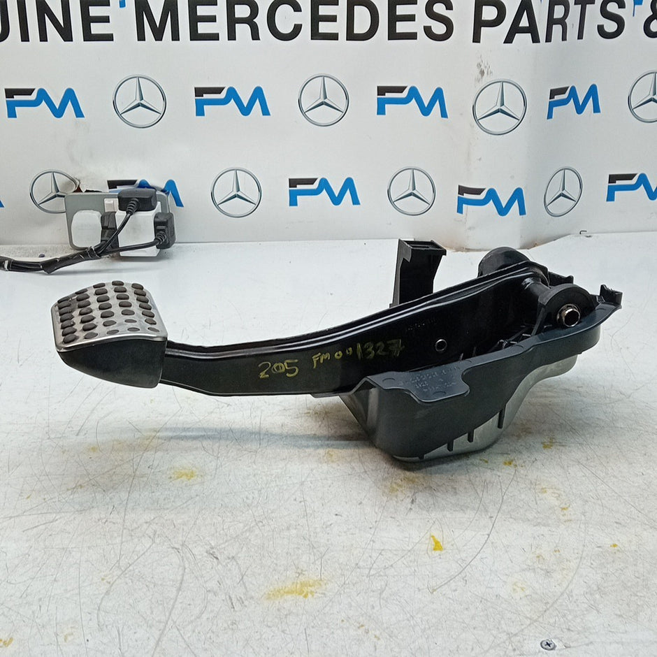 MERCEDES BENZ C-CLASS W205 BRAKE PEDAL A2052920308 2014 ON FM001327
