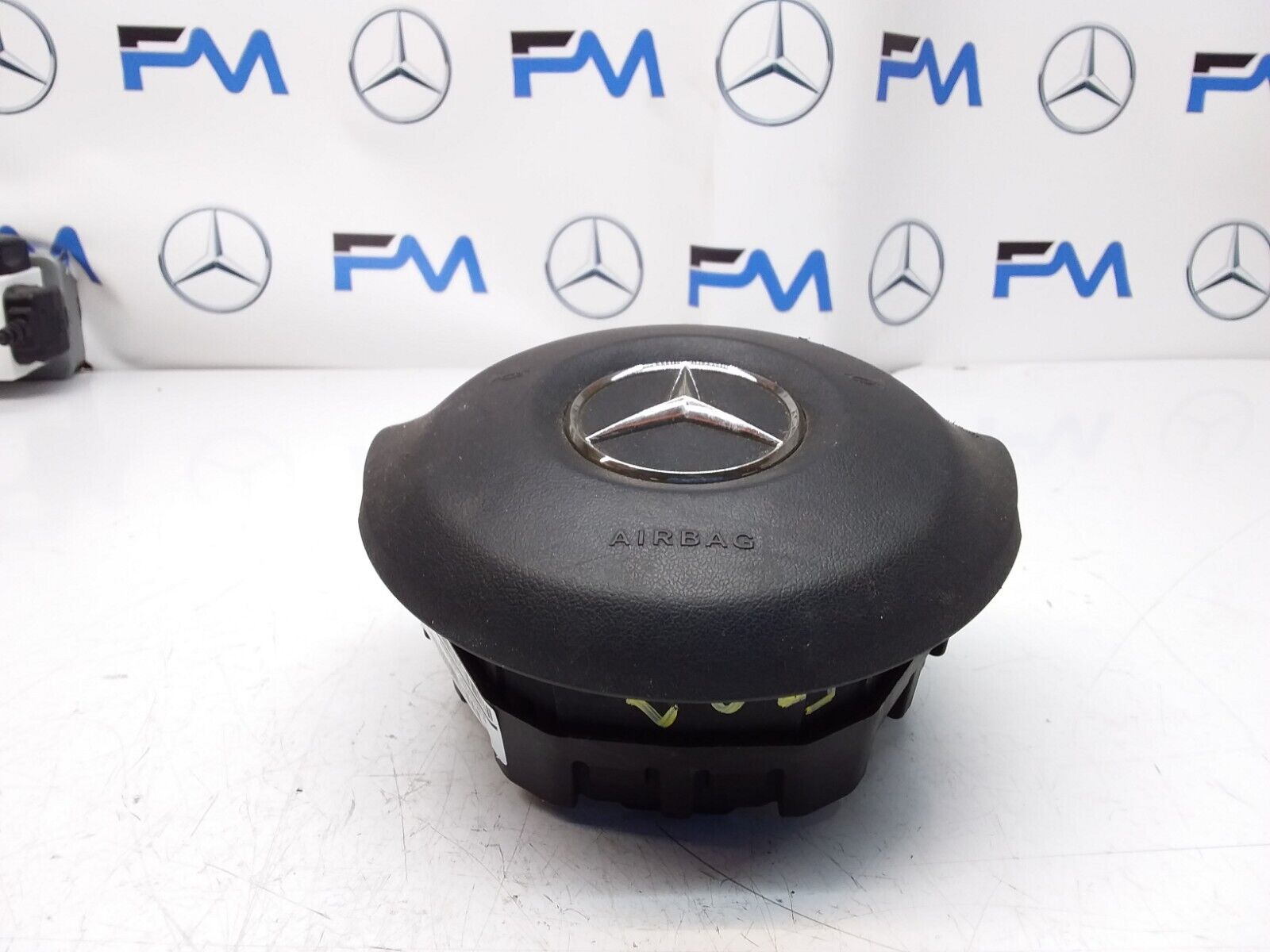 MERCEDES C-CLASS W205 STEERING WHEEL AIRBAG 308998796162-AA FM00482