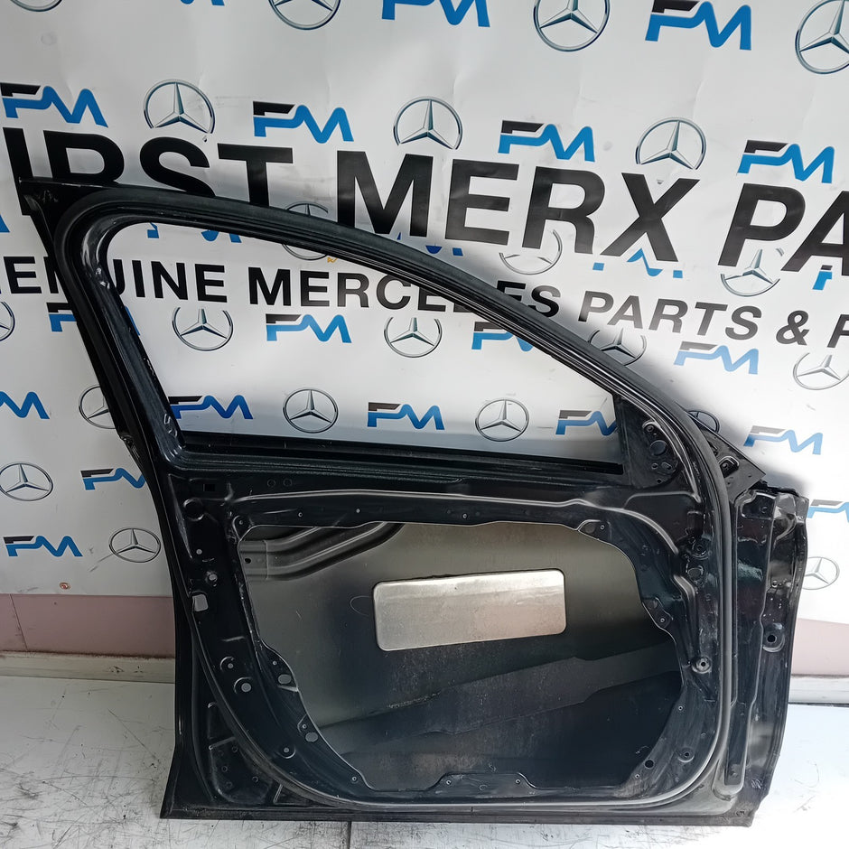 MERCEDES BENZ C-CLASS W205 PASSENGER SIDE FRONT DOOR N/S/F BLACK FMD117