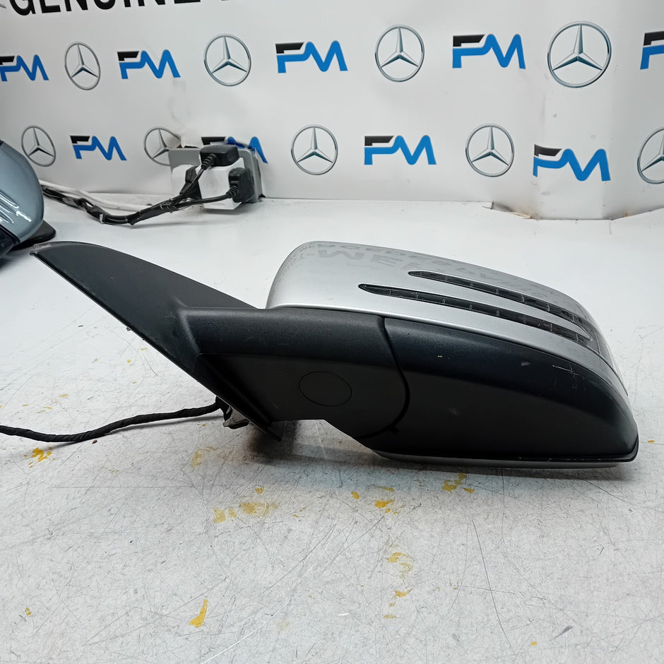 MERCEDES A-CLASS  W176 PASSENGER SIDE WING MIRROR A1768100116 SILVER FMM38
