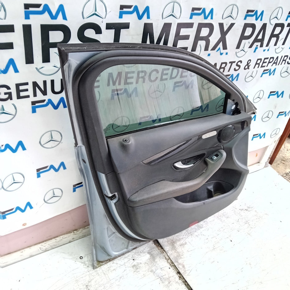 MERCEDES C-CLASS W205 PASSENGER FRONT DOOR NSF 2014 ON COMPLETE FMD382