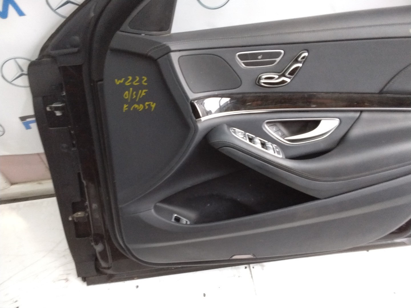 MERCEDES S-CLASS W222 DRIVER SIDE FRONT DOOR O/S/F COMPLETE BROWN FMD54