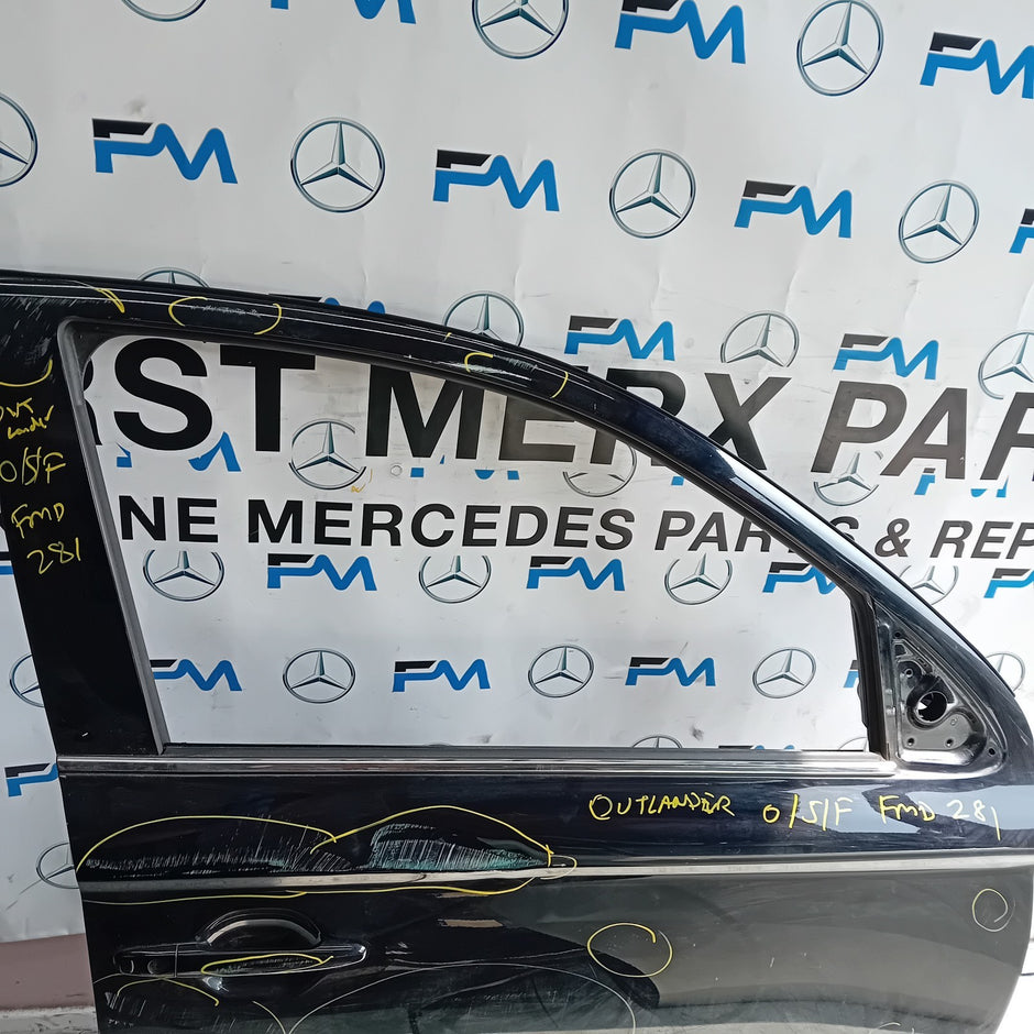 MITSUBISHI OUTLANDER MK3 DRIVER SIDE FRONT DOOF OSF 2013 FMD281