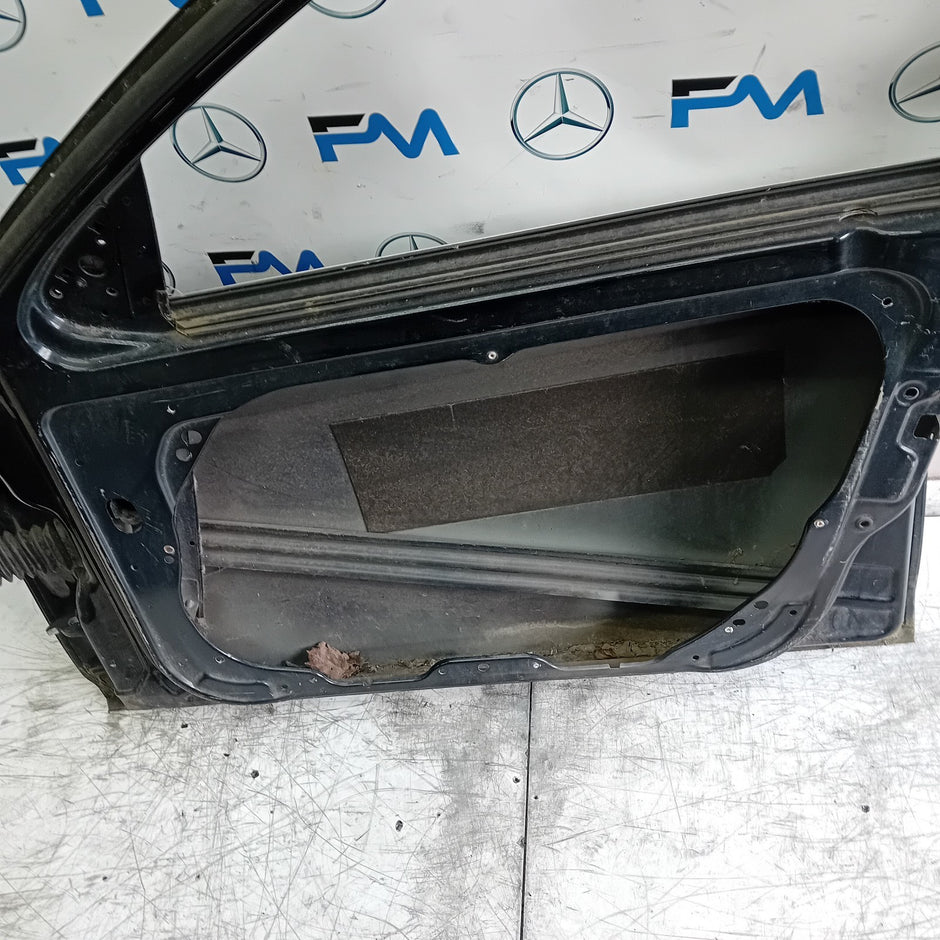 MERCEDES BENZ C-CLASS W204 DRIVER FRONT DOOR OSF 2013 BLACK FMD501