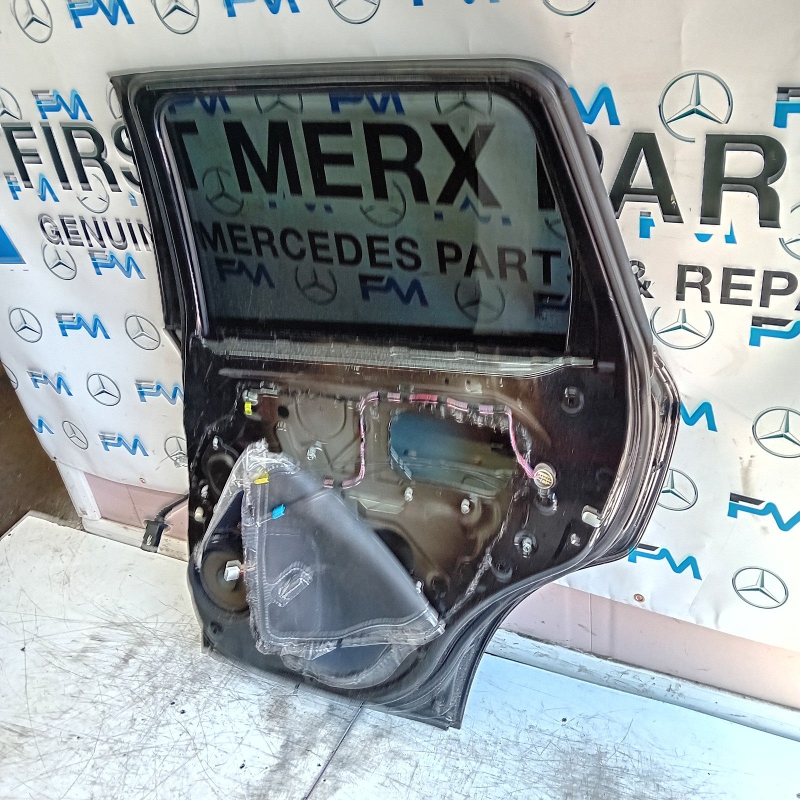 MITSUBISHI OUTLANDER MK3 DRIVER REAR DOOR OSR 2013 BLACK FMD497