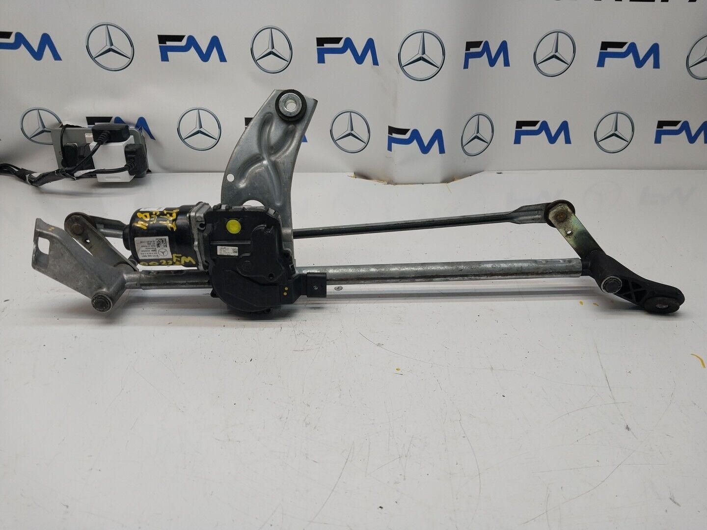MERCEDES-BENZ A CLASS W177  FRONT WIPER MOTOR WITH LINKAGE A1779064801 FM00235