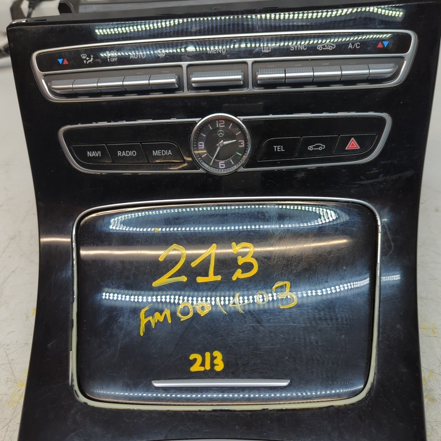  MERCEDES E-CLASS W213 CLIMATE & CENTRE CONSOLE A2139059003 COMPLETE FM001403