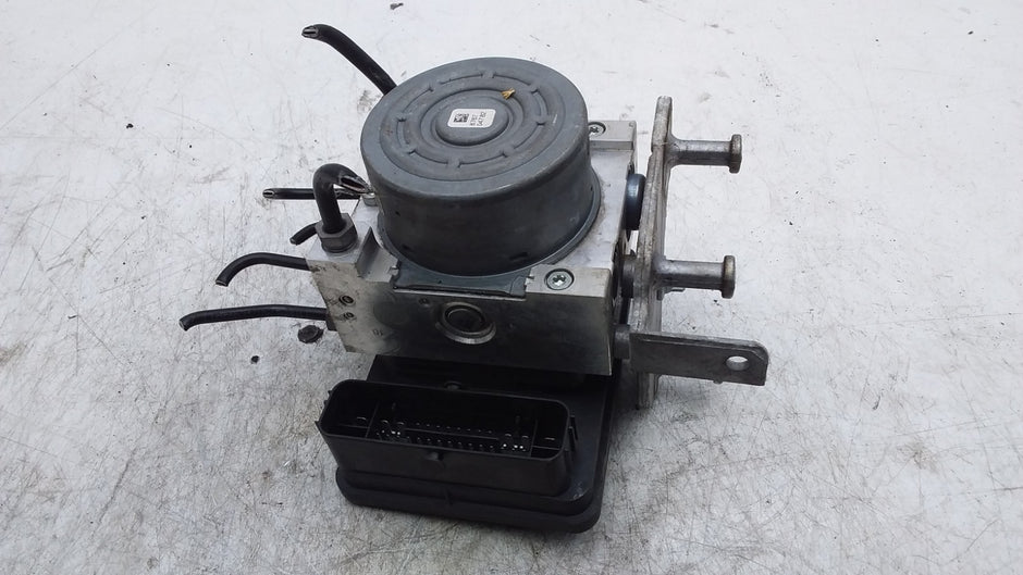 MERCEDES BENZ GLC X253 ABS PUMP CONTROL MODULE 2.1 CDI A2539011400 FMR414