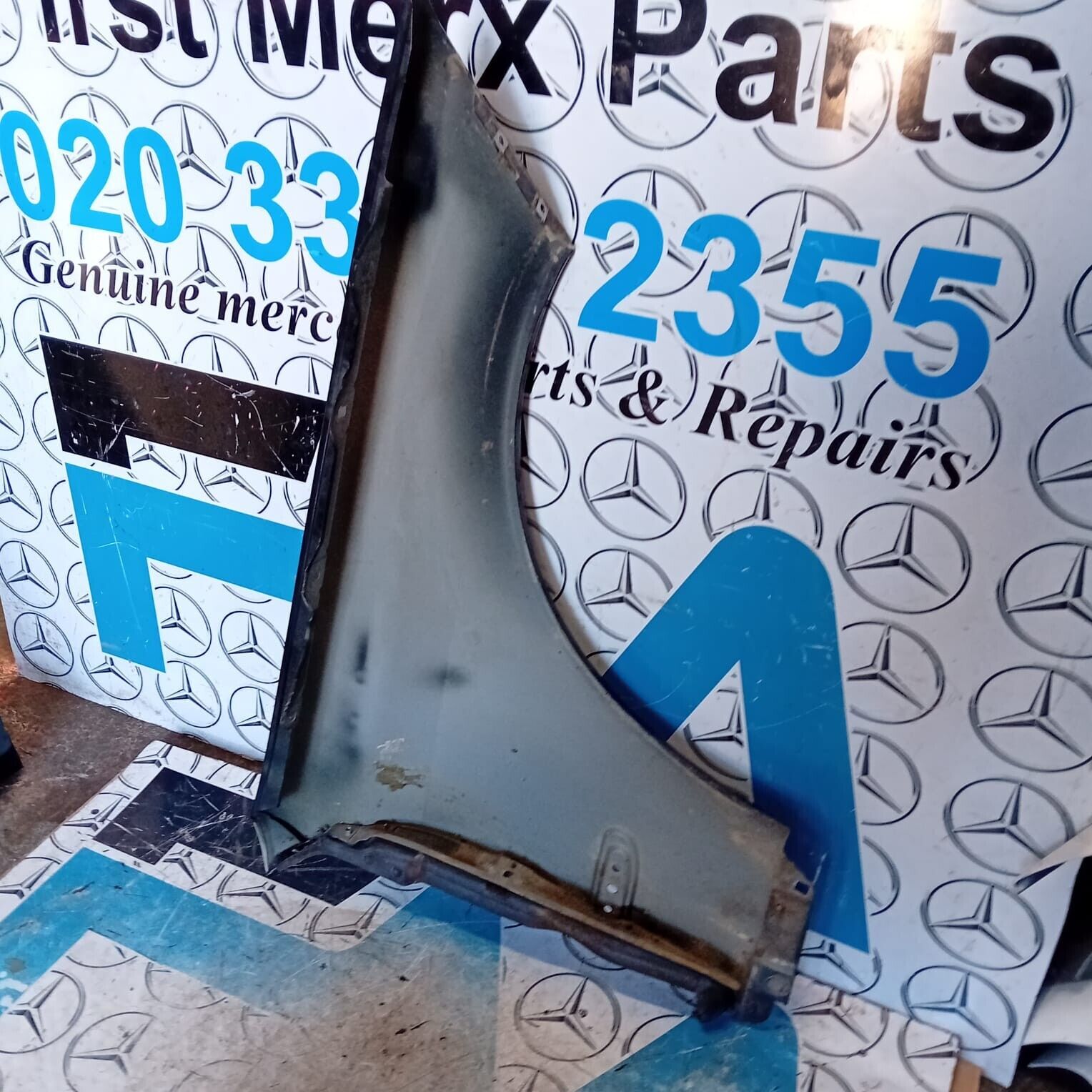 MERCEDES BENZ C-CLASS W203 2001-2007 FRONT PASSENGER SIDE ( NEAR SIDE ) WING
