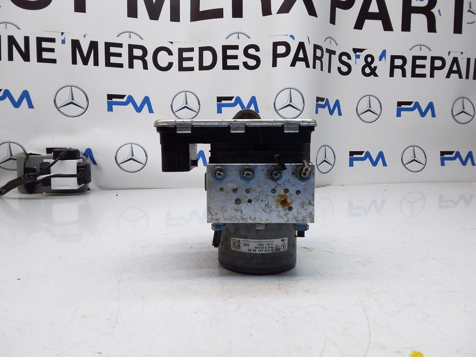 MERCEDES C-CLASS W205 ABS PUMP MODULE CONTROL UNIT A2539011600 FM00430