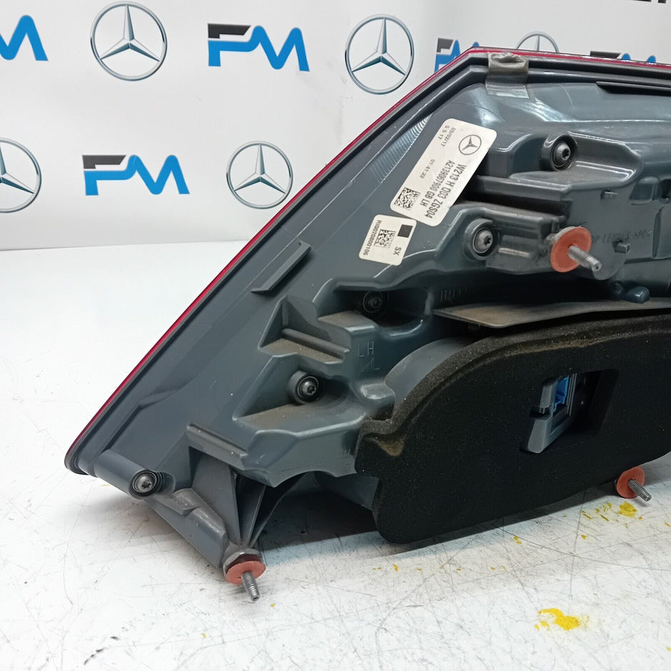 MERCEDES E-CLASS W213 2017 REAR PASSENGER N/S TAIL LIGHT A2139067700 FMT47