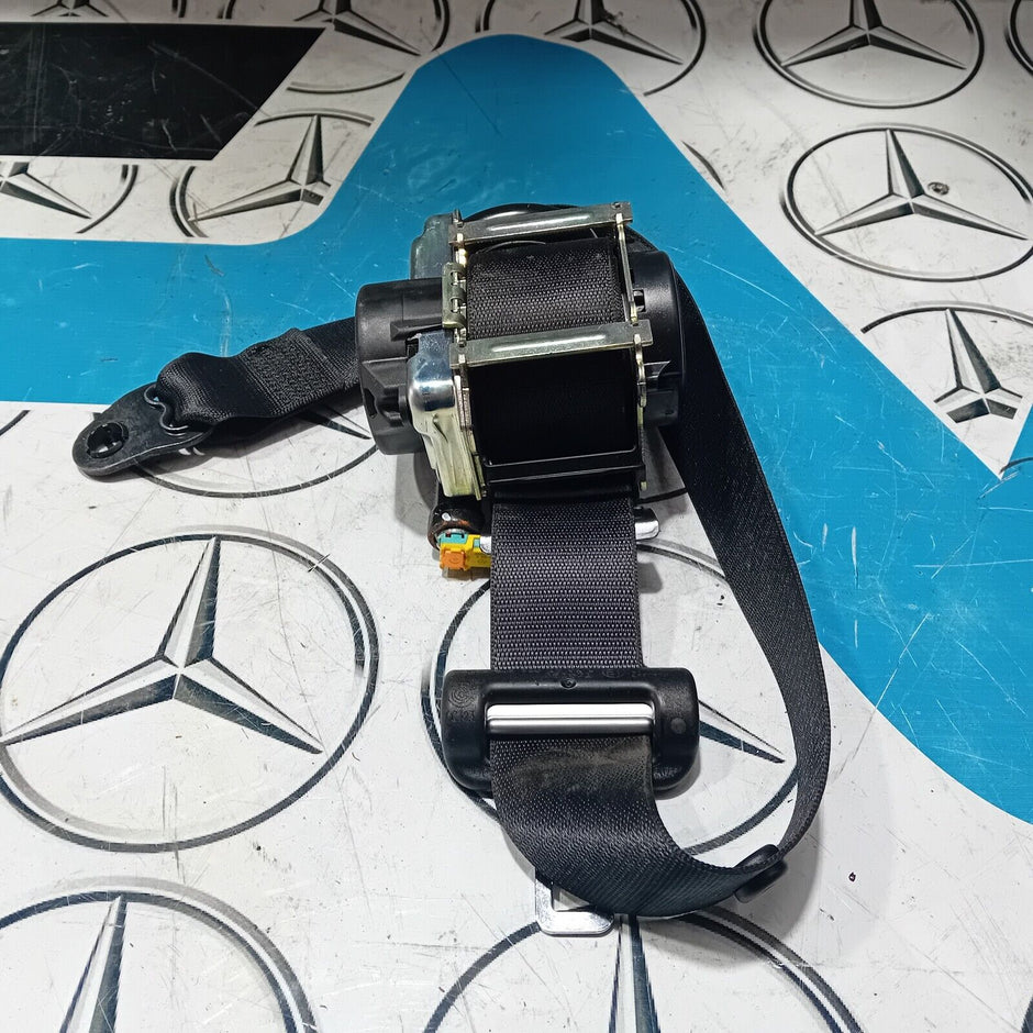 MERCEDES BENZ C CLASS C205 COUPE 2015-2021 FRONT LEFT SEAT BELT A2058601501