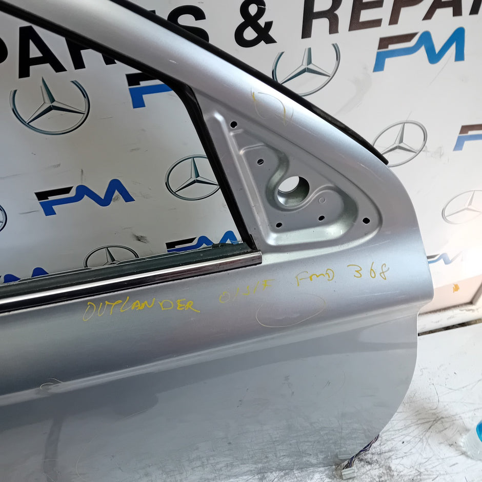 MITSUBISHI OUTLANDER MK3 DRIVER FRONT DOOR OSF SILVER 2013 FMD368