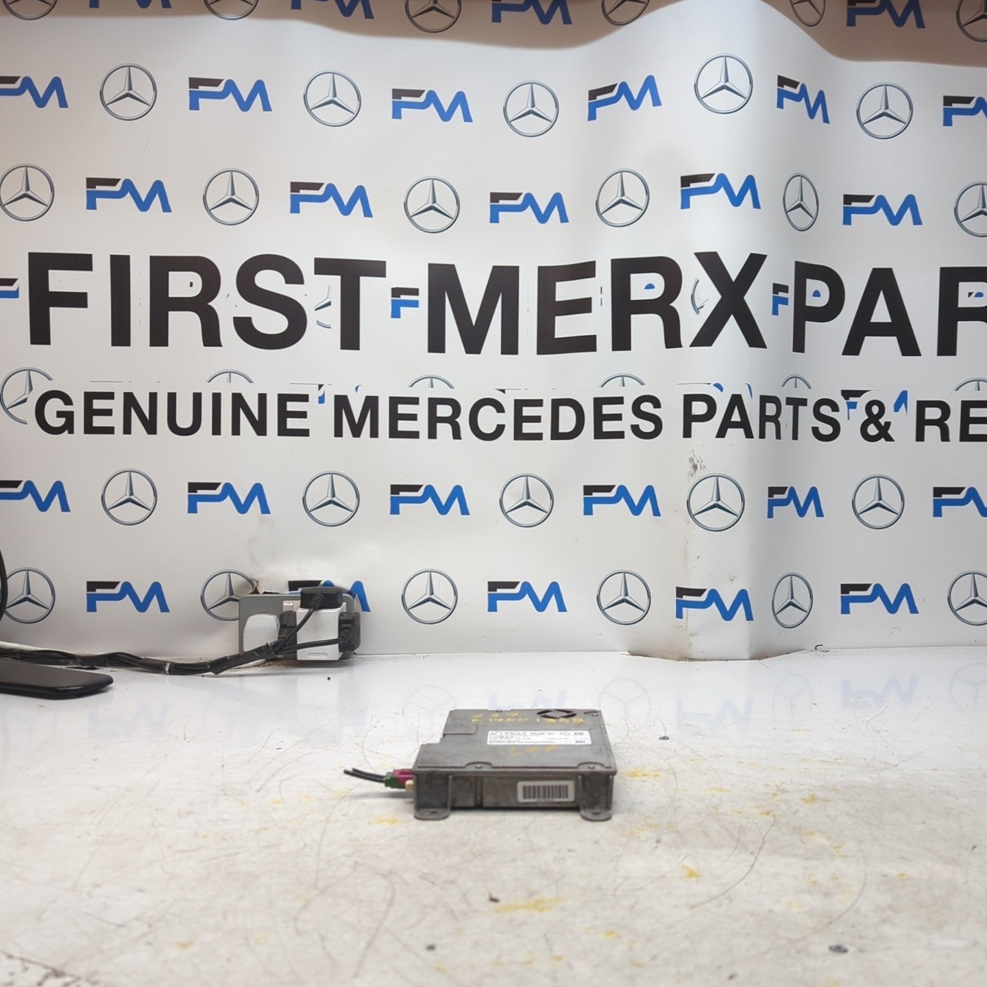 MERCEDES B-CLASS  INSTRUMENT CLUSTER CONTROL UNIT W247 A2479004111 FM001368