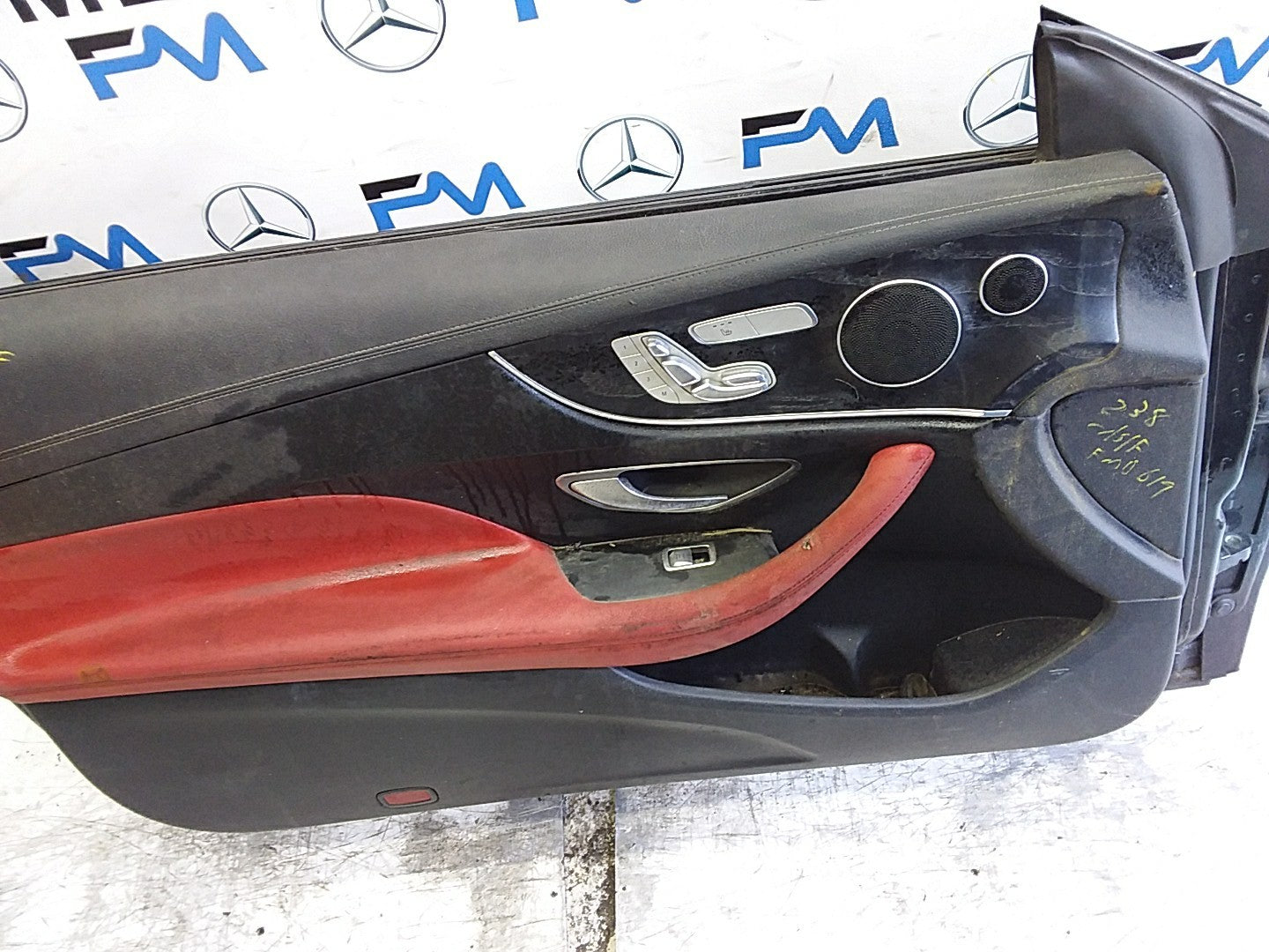 MERCEDES E-CLASS C238 PASSENGER FRONTDOOR NSF BLACK 2006 ONWARDS COMPLETE FMD619