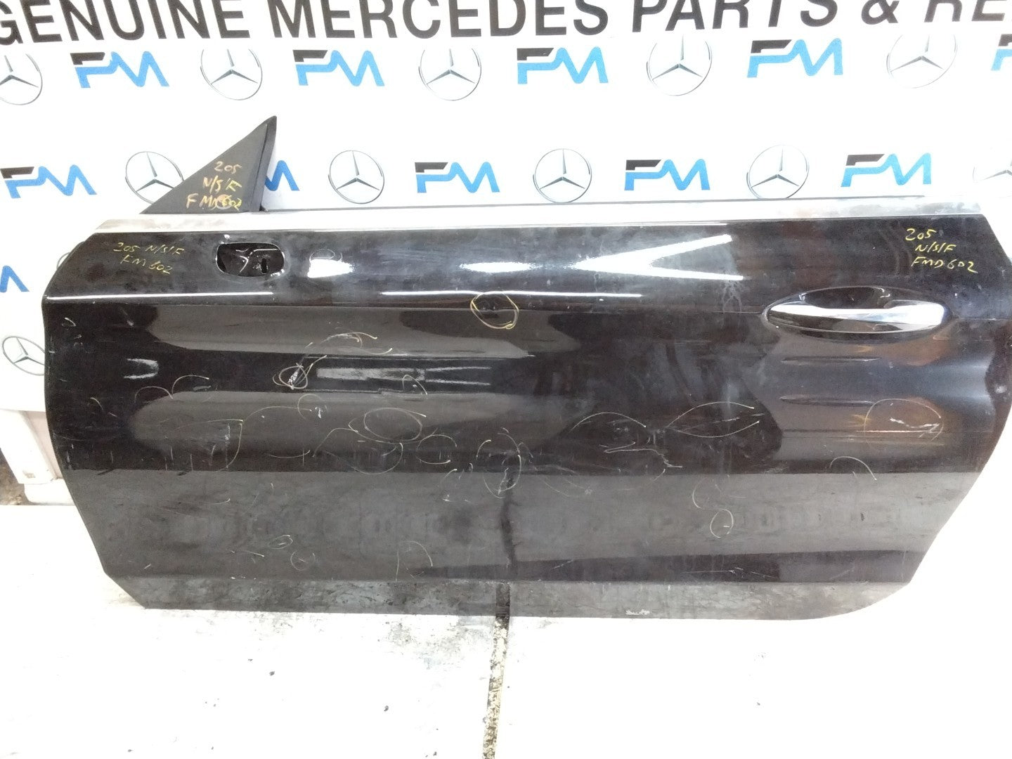 MERCEDES BENZ  C-CLASS W205 PASSENGER FRONT DOOR NSF BLACK 2014-21  FMD602