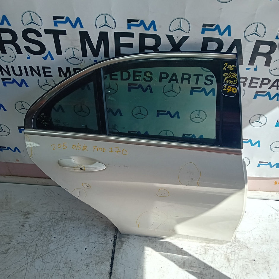 MERCEDES C-CLASS W205 COUP DRIVER REAR DOOR O/S/R WHITE 2014 ON COMPLETE FMD170