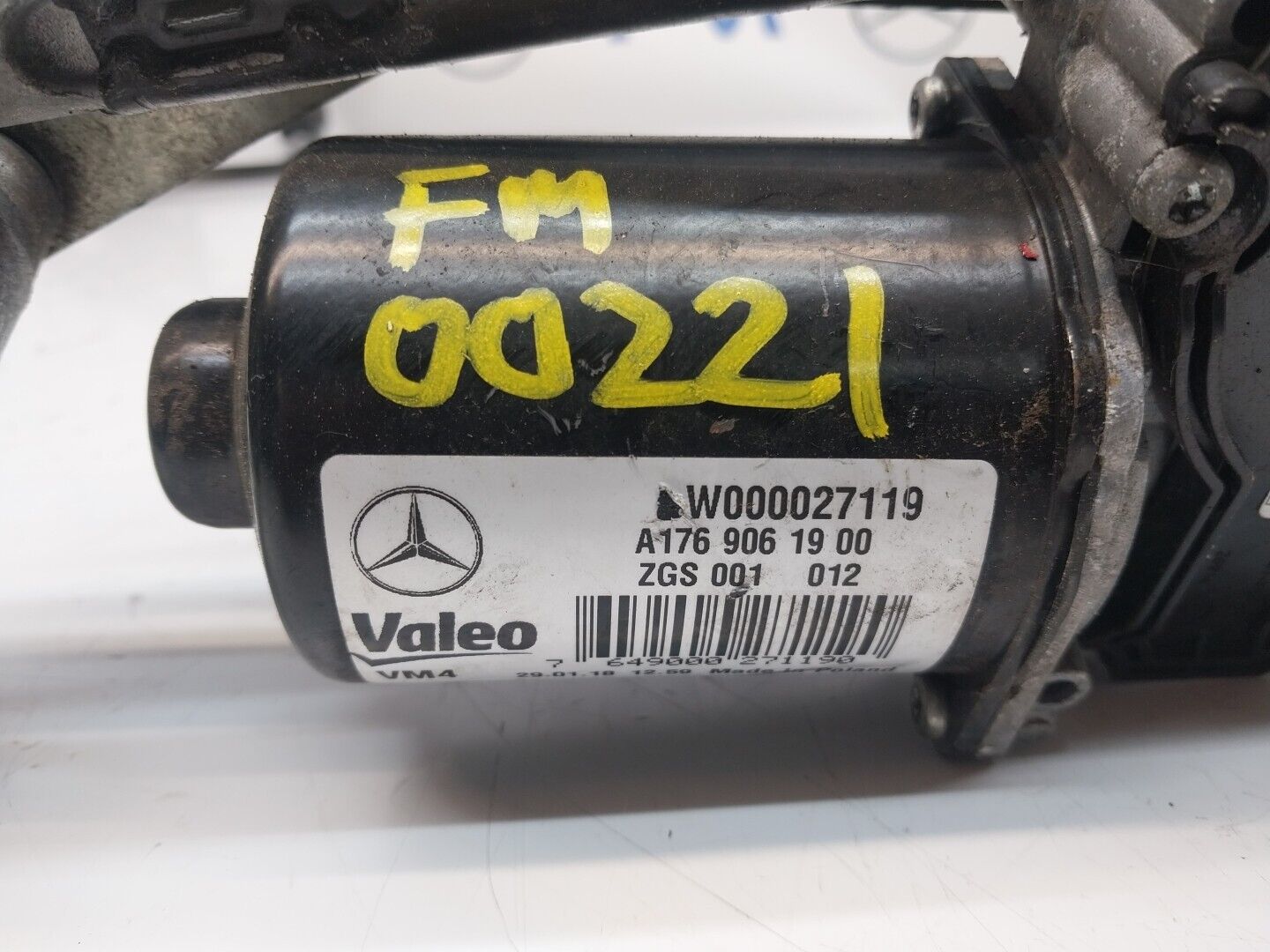 MERCEDES-BENZ A CLA GLA 2015-2018 Wiper Motor Front & Linkage A1769061900FM00221