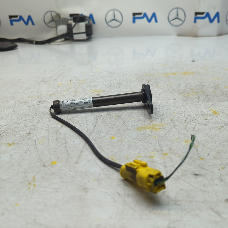 MERCEDES S CLASS W222 BONNET PEDESTRIAN ACTUATOR A2228870010 2014 FM001427