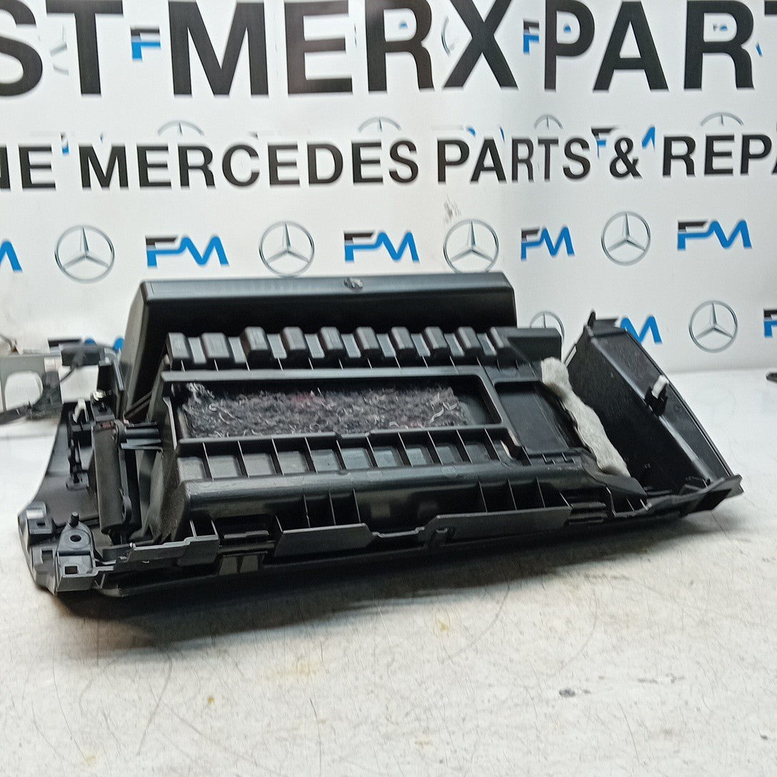MITSUBISHI OUTLANDER MK3 DASHBOARD GLOVEBOX  2013 8006A345 FM001604