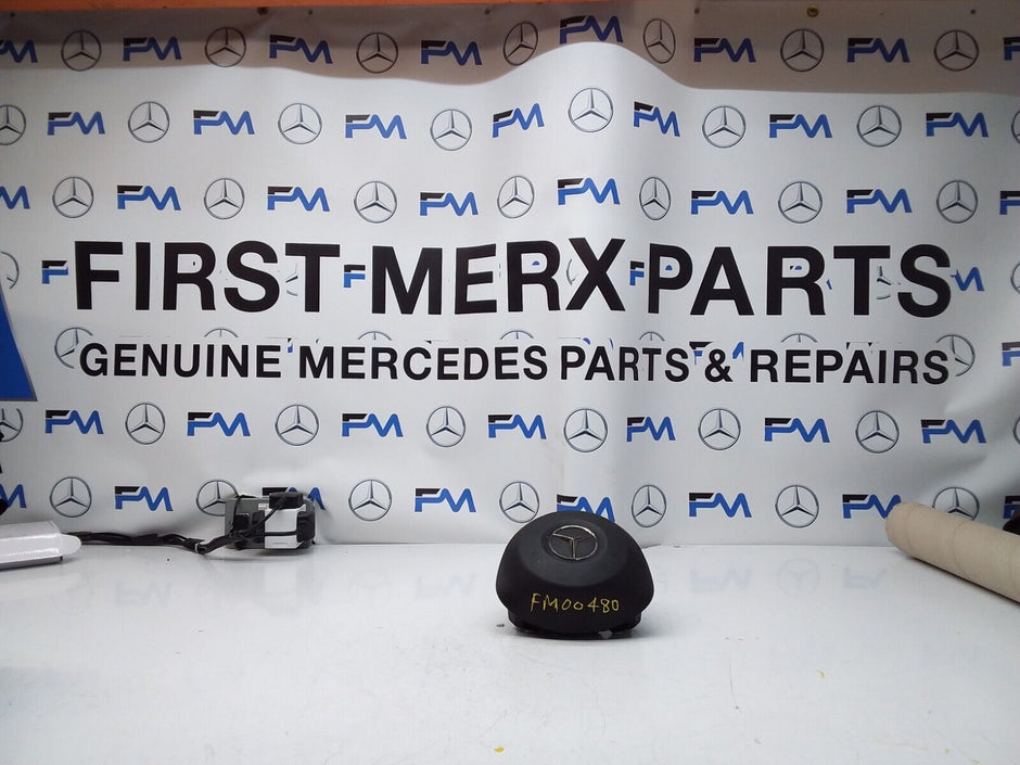 MERCEDES C-CLASS W205 STEERING WHEEL AIRBAG 308998799162-AD FM00480