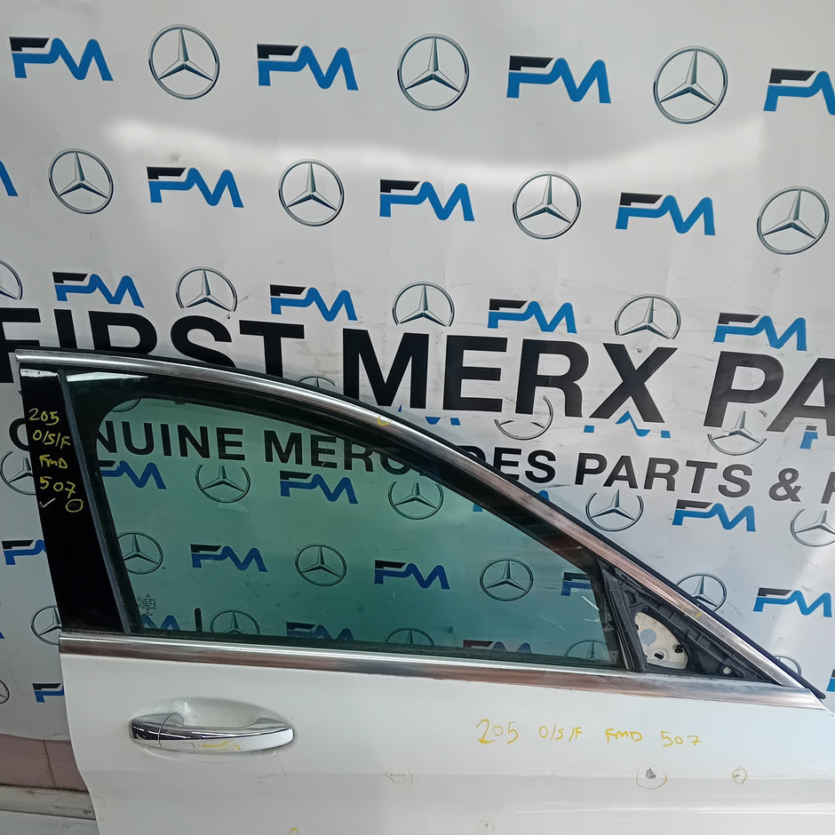 MERCEDES BENZ C-CLASS W205 DRIVER FRONT DOOR OSF 2014 WHITE  FMD507