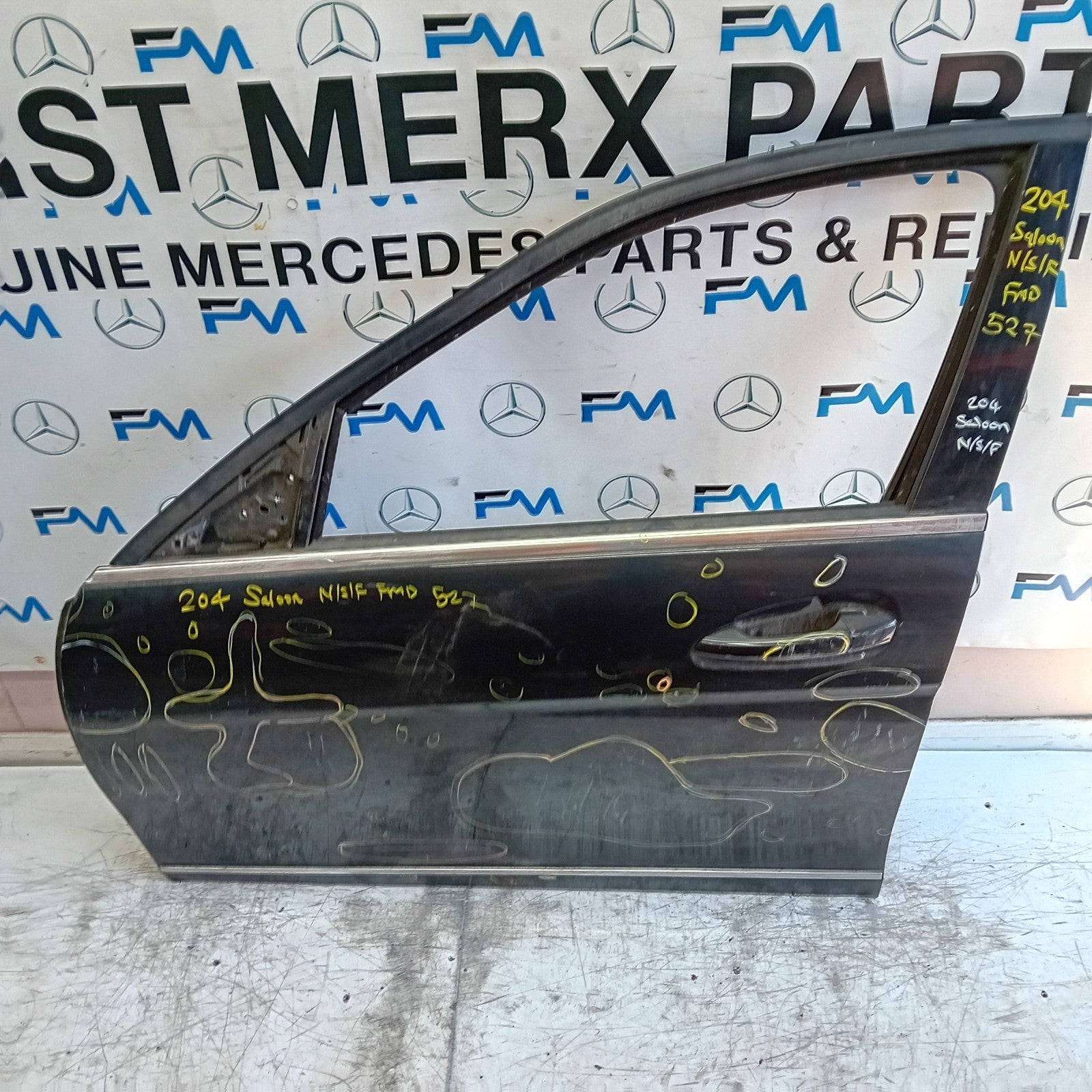 MERCEDES BENZ  BENZ C-CLASS W204 PASSENGER FRONT DOOR NSF 2012 BLACK FMD527