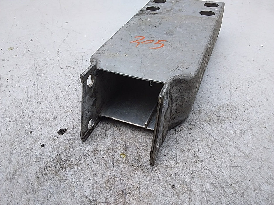 MERCEDES C-CLASS W205 BUMPER REINFORCEMENT BRACKET RIGHT SIDE A2056200495 FMR271