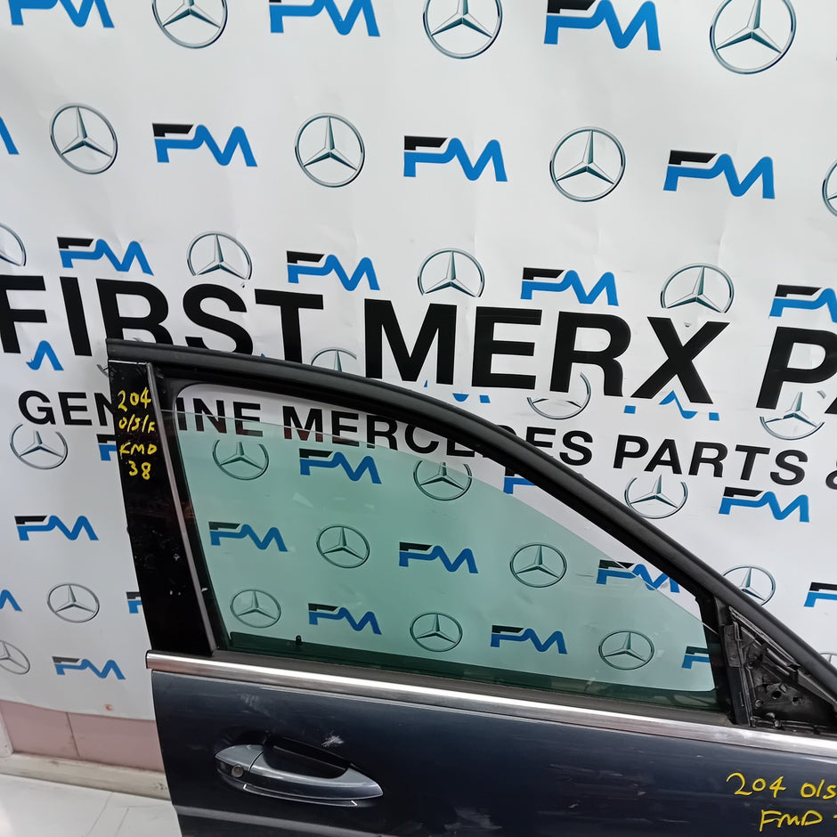 MERCEDES C-CLASS W204 DRIVER SIDE FRONT DOOR O/S/F COMPLETE GREY FMD38