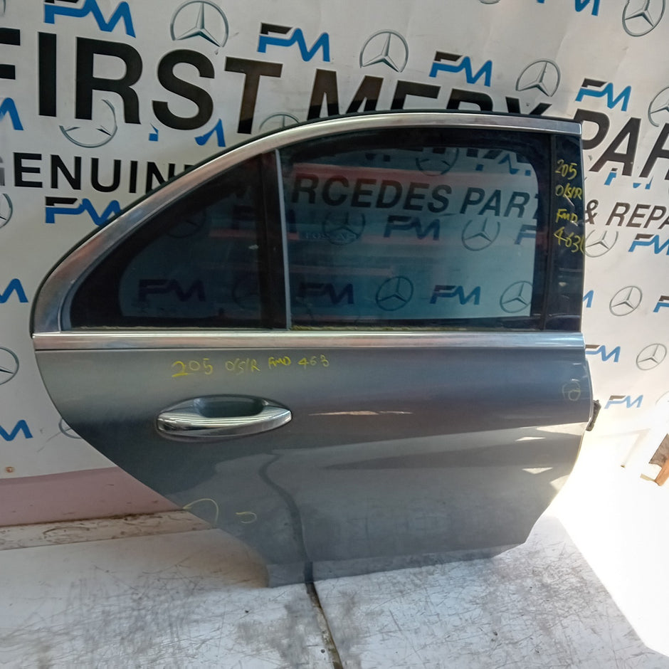 MERCEDES C-CLASS W205 SLN DRIVER REAR DOOR OSR GREY 2014 COMPLETE FMD463