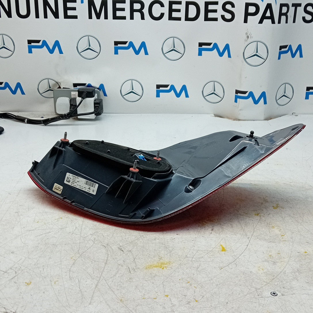 MERCEDES C-CLASS W205 PASSENGER LEFT REAR TAIL LIGHT A2059061357 2017 FMT297