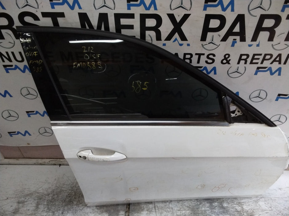 MERCEDES BENZ   E-CLASS W212  DRIVER FRONT DOOR OSF WHITE 2009-16  FMD585