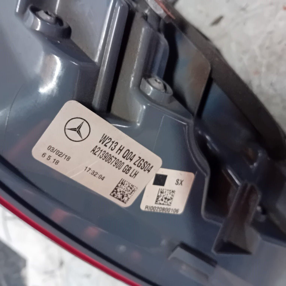 MERCEDES BENZ E-CLASS W213 E63 PASSENGER SIDE (NEAR SIDE) REAR LIGHT A2139067900