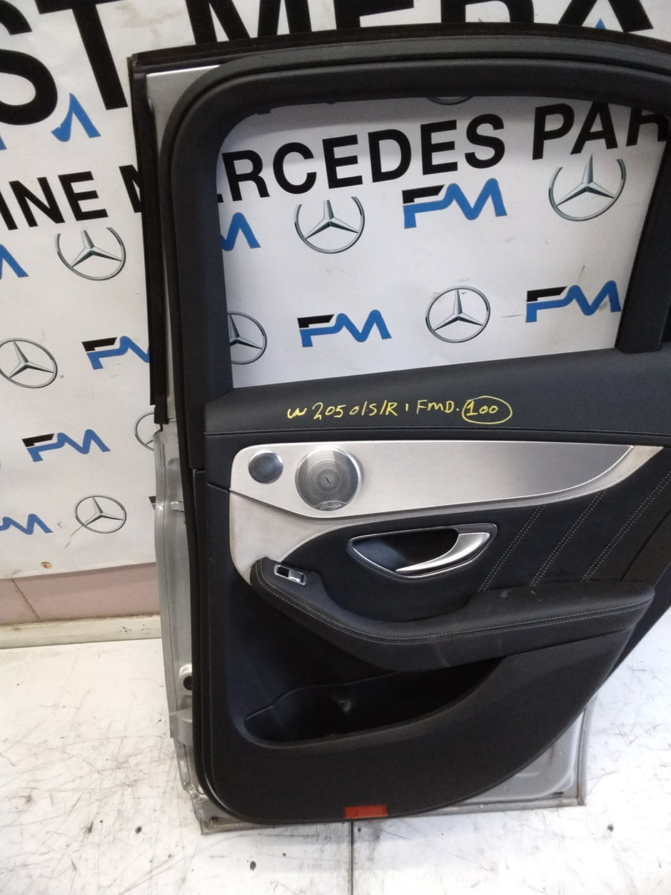 MERCEDES BENZ  C-CLASS W205 DRIVER SIDE REAR DOOR O/S/R COMPLETE SILVER FMD100