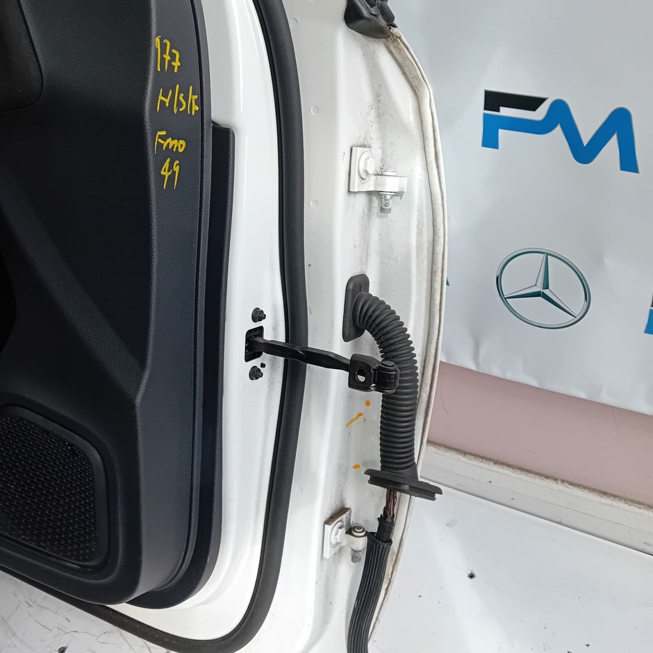 MERCEDES BENZ  A-CLASS W177 PASSENGER SIDE FRONT DOOR N/S/F COMPLETE WHITE FMD49