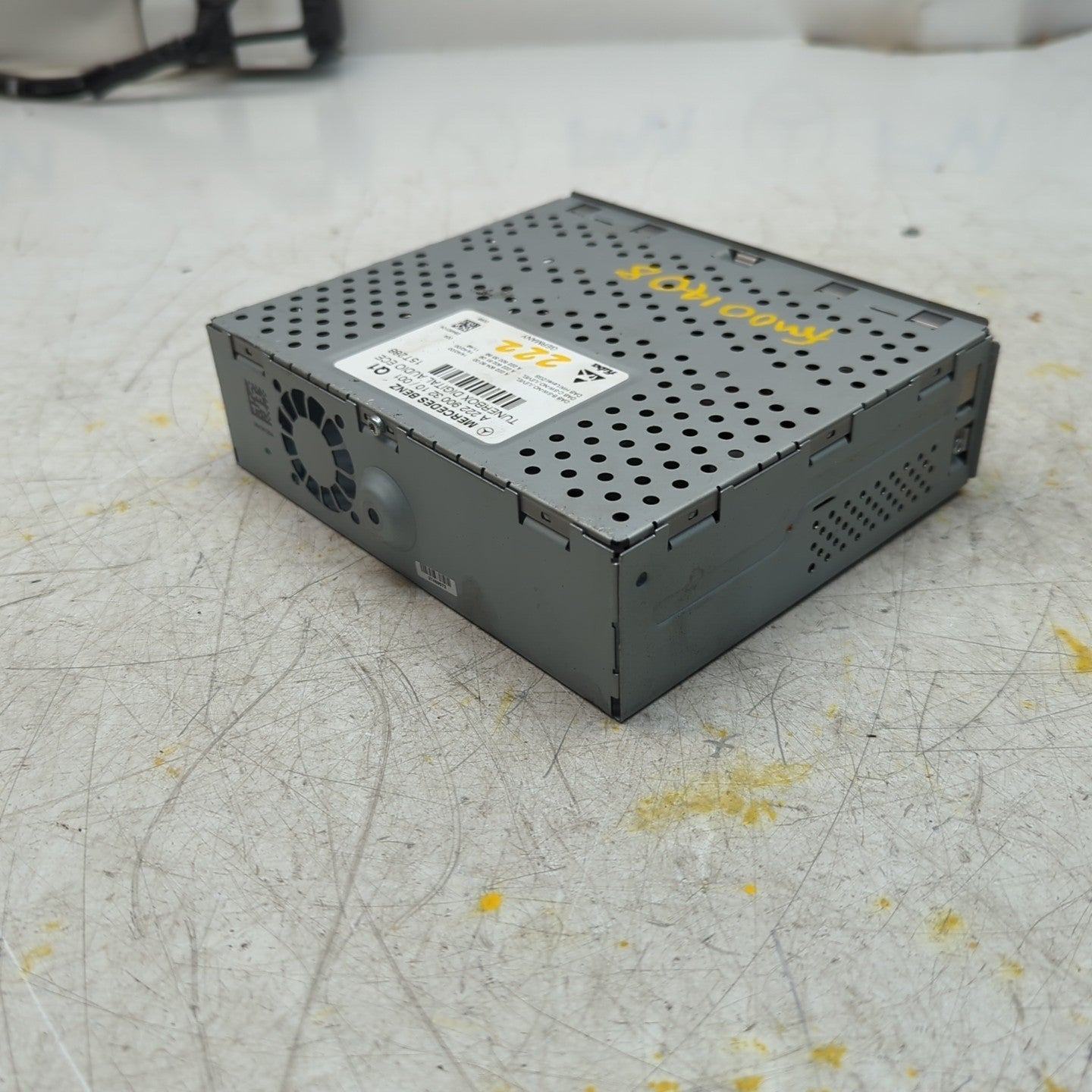 MERCEDES BENZ S-CLASS W222  2014-2021  RADIO TUNER BOX  A2229003210 FM001408