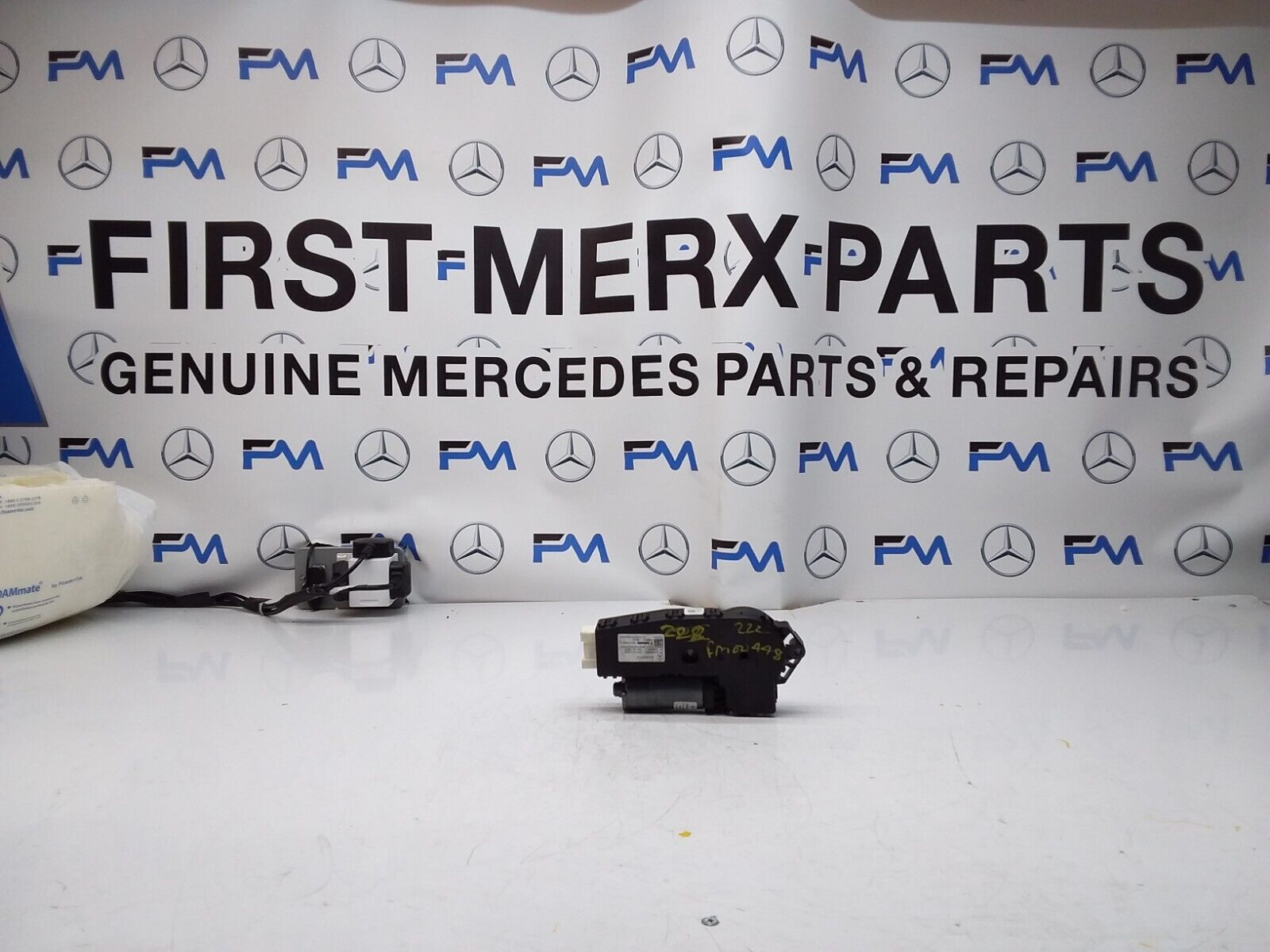 Mercedes C-CLASS W222 2017 Sunroof Motor Regulator  A2229007714 FM00448