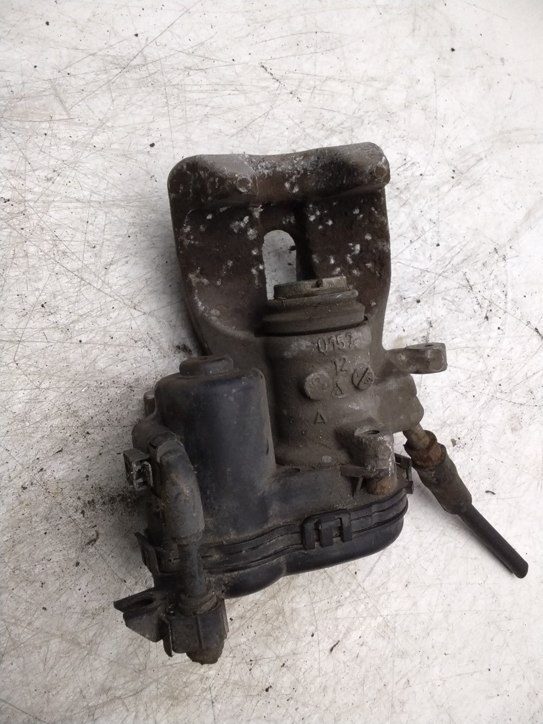 MERCEDES  B-CLASS W246 BRAKE CALIPER REAR LEFT PASSENGER SIDE A2464232198 FMR141