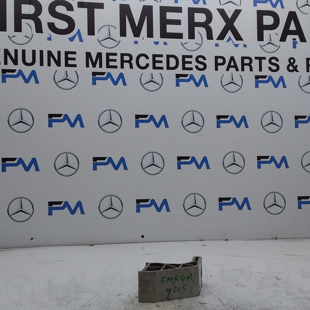 MERCEDES BENZ  C-CLASS  RADIATOR MOUNT BRACKET LEFT SIDE A2055013920 FMR401