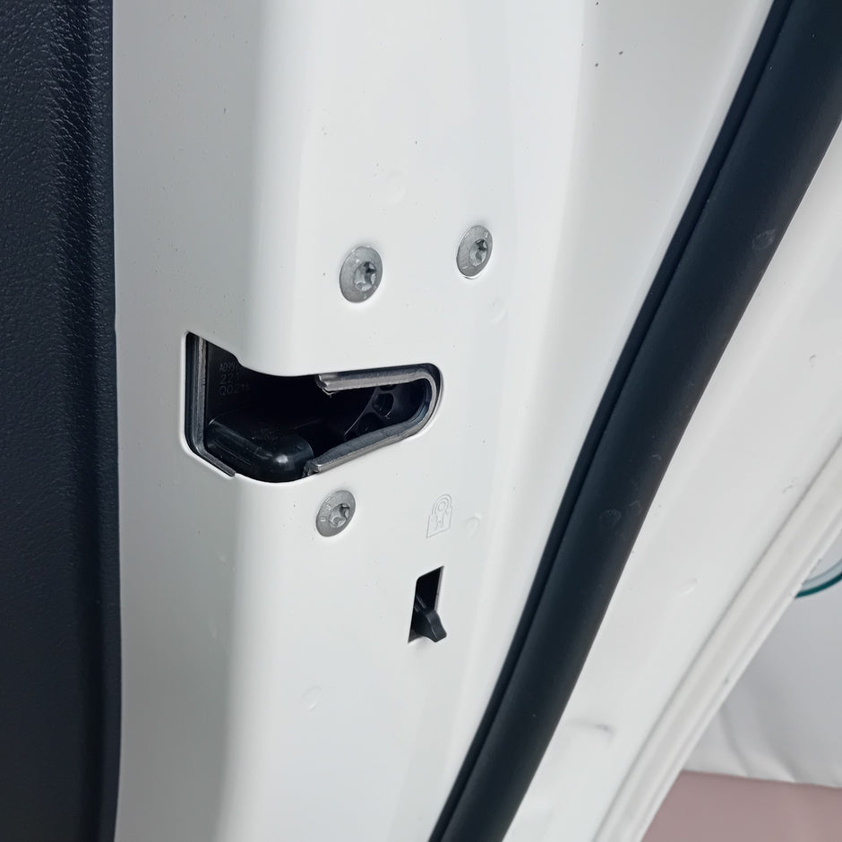 MERCEDES BENZ W118 CLA DRIVER SIDE REAR DOOR OSR WHITE 2019 ON COMPLETE FMD177