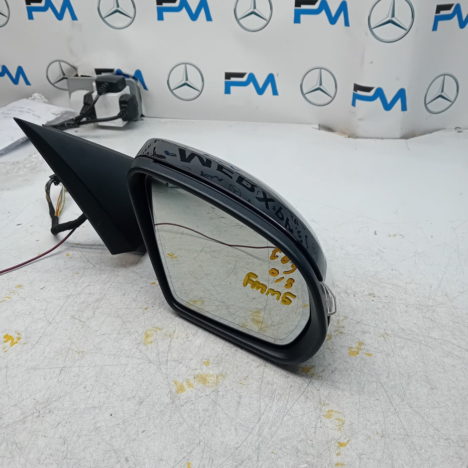 MERCEDES C-CLASS 2014 On W205 DRIVER SIDE WING MIRROR BLACK FMM5