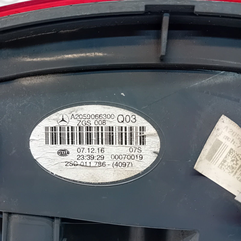 MERCEDES C-CLASS W205 COUPE 2016 REAR PASSENGER N/S TAIL LIGHT A2059066300 FMT40