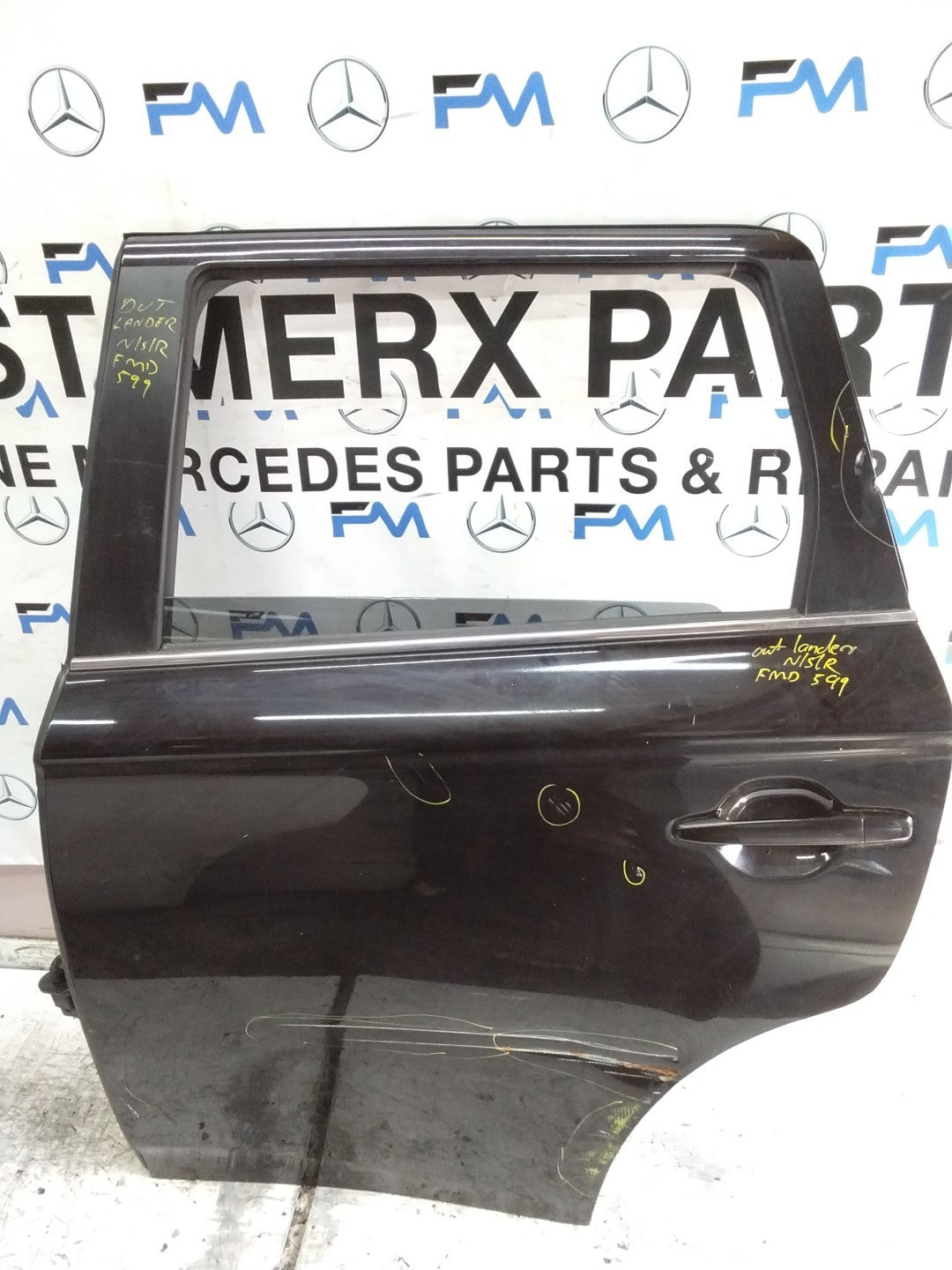 MITSUBISHI OUTLANDER PASSENGER REAR DOOR NSR BLACK   FMD599